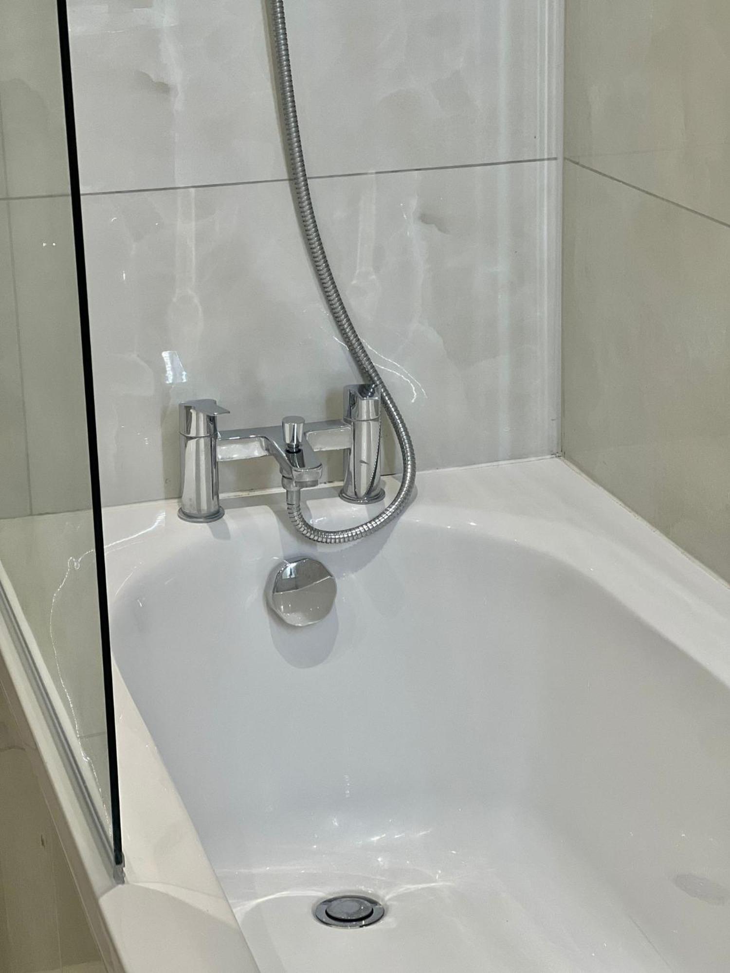 Kensington House By Solitaire Suites Slough Bagian luar foto