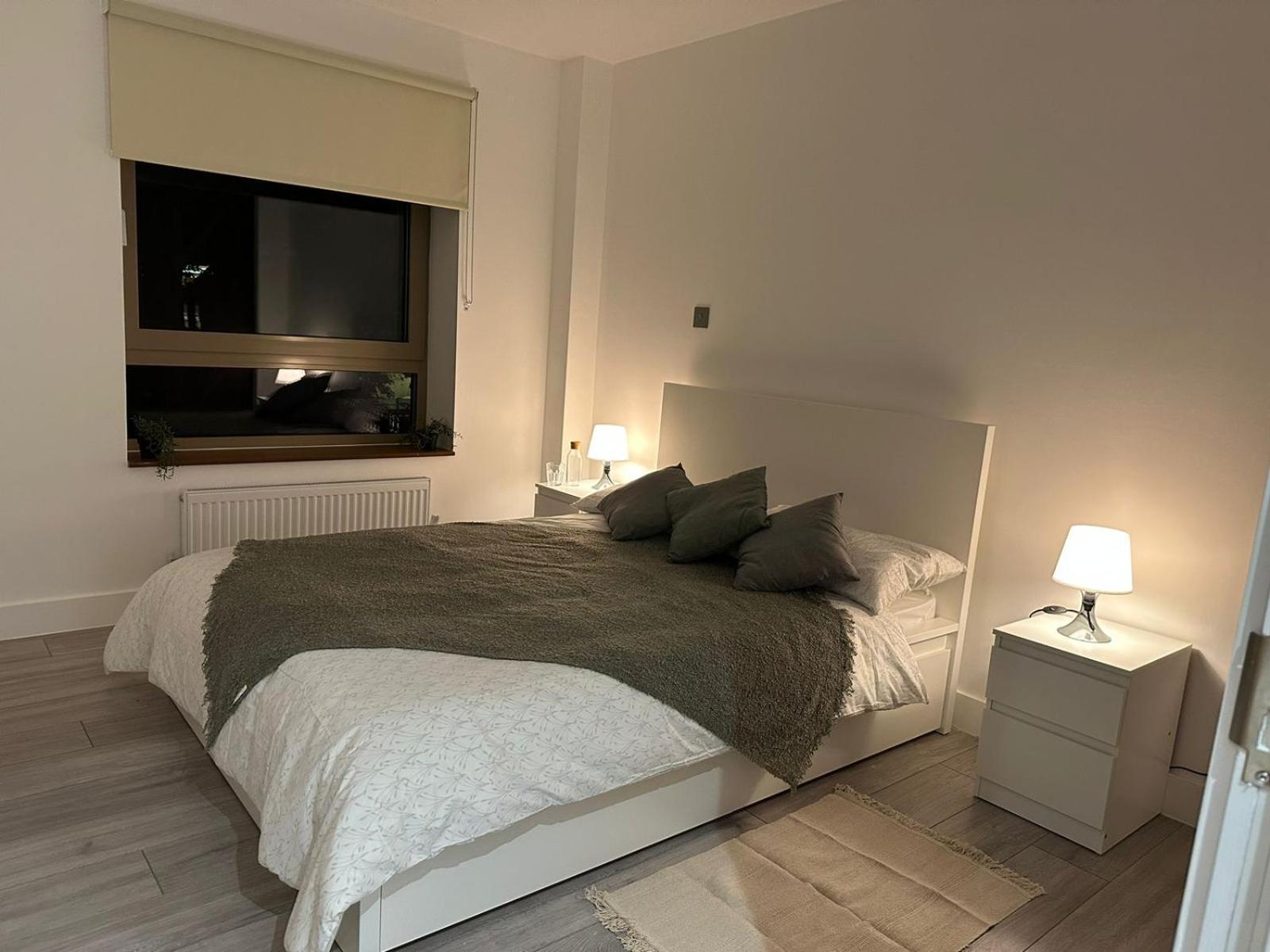 Kensington House By Solitaire Suites Slough Bagian luar foto